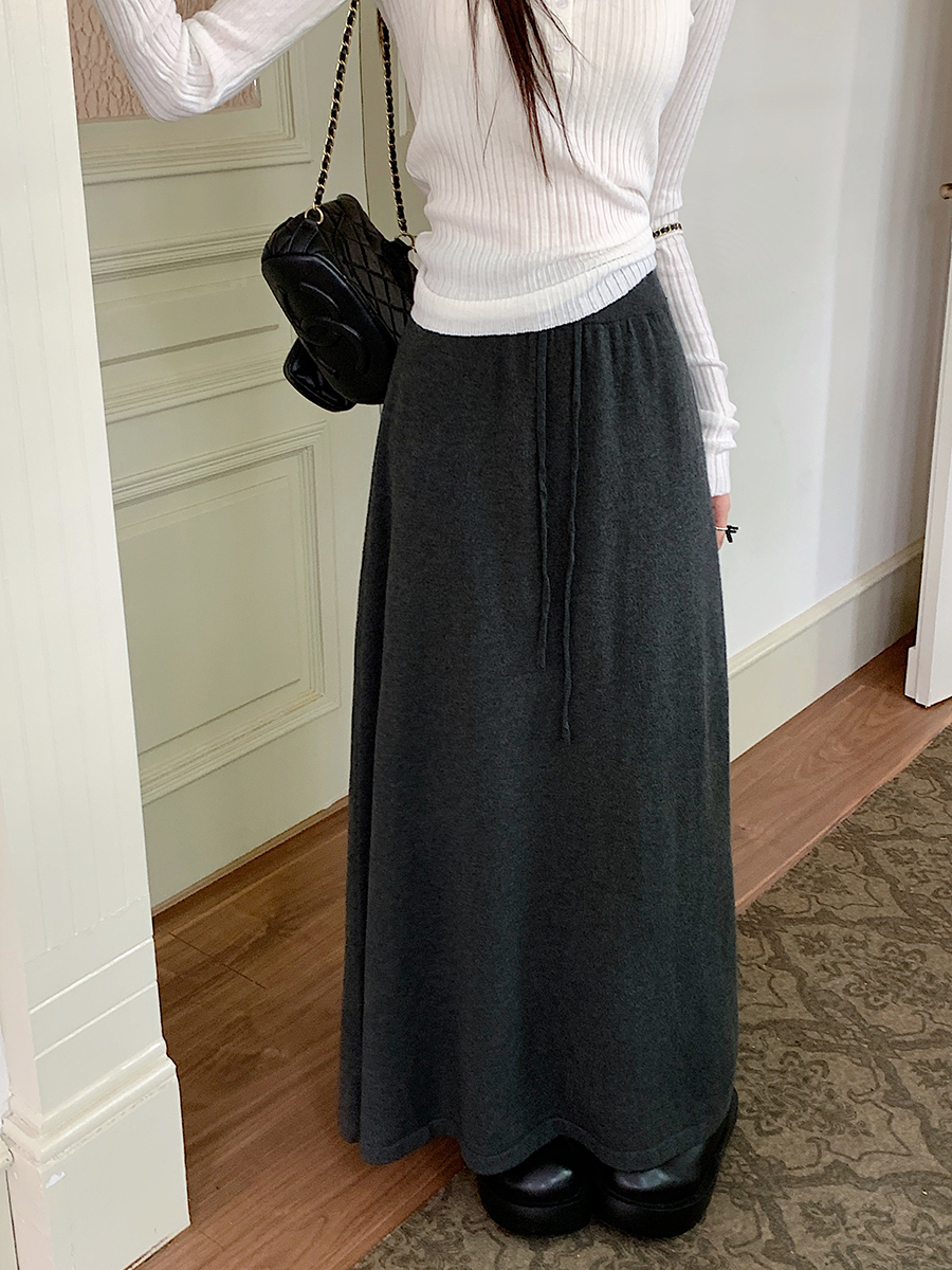 Real shot Autumn comfortable knitted skirt 2024 new Korean style waist slimming mid-length skirt for women
