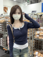 Actual shot of early autumn Korean version of pure lust contrasting fake two-piece stitching floral button design long-sleeved T-shirt top