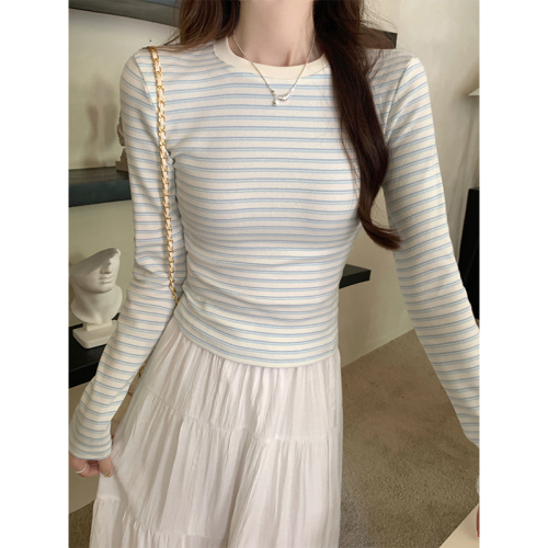 Real shot of pure lust sweet hottie blue and white striped long-sleeved T-shirt for women in early autumn tight contrasting color slimming bottoming top