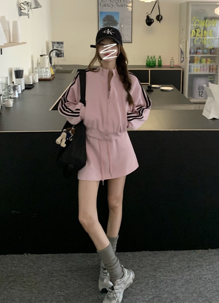 Actual shot ~ Women's pink sweatshirt skirt suit short skirt women's autumn clothing high-end casual two-piece suit Western style