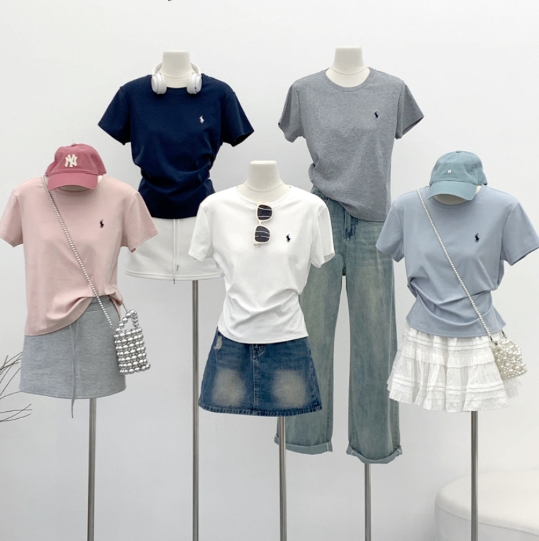 Niche embroidered tops short-sleeved women's 2024 spring and summer T-shirts round neck versatile Korean style simple shirt tops trendy