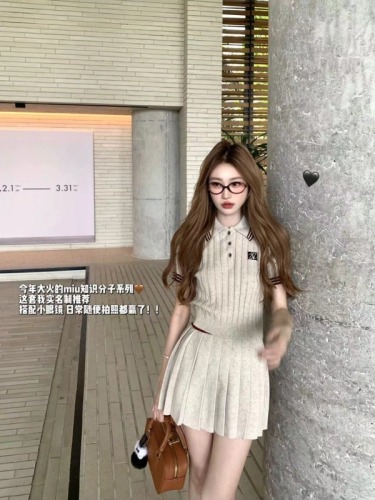 COOLLINE林子熙 easy fittingMiu 女孩常服挂针织小套装开衫春夏