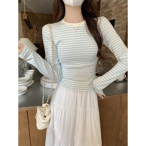 Real shot of pure lust sweet hottie blue and white striped long-sleeved T-shirt for women in early autumn tight contrasting color slimming bottoming top