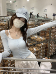 Real shot of early autumn 2024 pure desire lace splicing single-breasted fake two-piece pullover slim long-sleeved T-shirt top