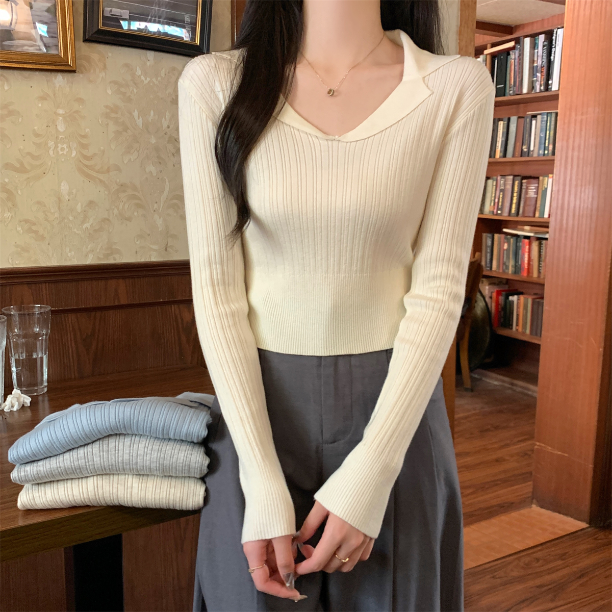 Actual shot of early autumn Korean style temperament suit collar versatile short 6 wool sweater long-sleeved top for women