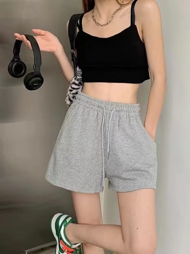 Three standard casual sports invincible hot pants solid color simple shorts