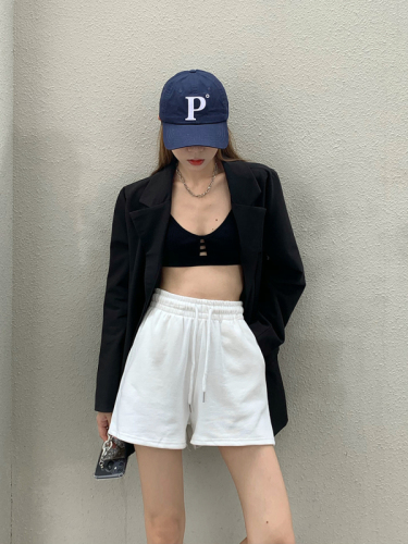 Three standard casual sports invincible hot pants solid color simple shorts