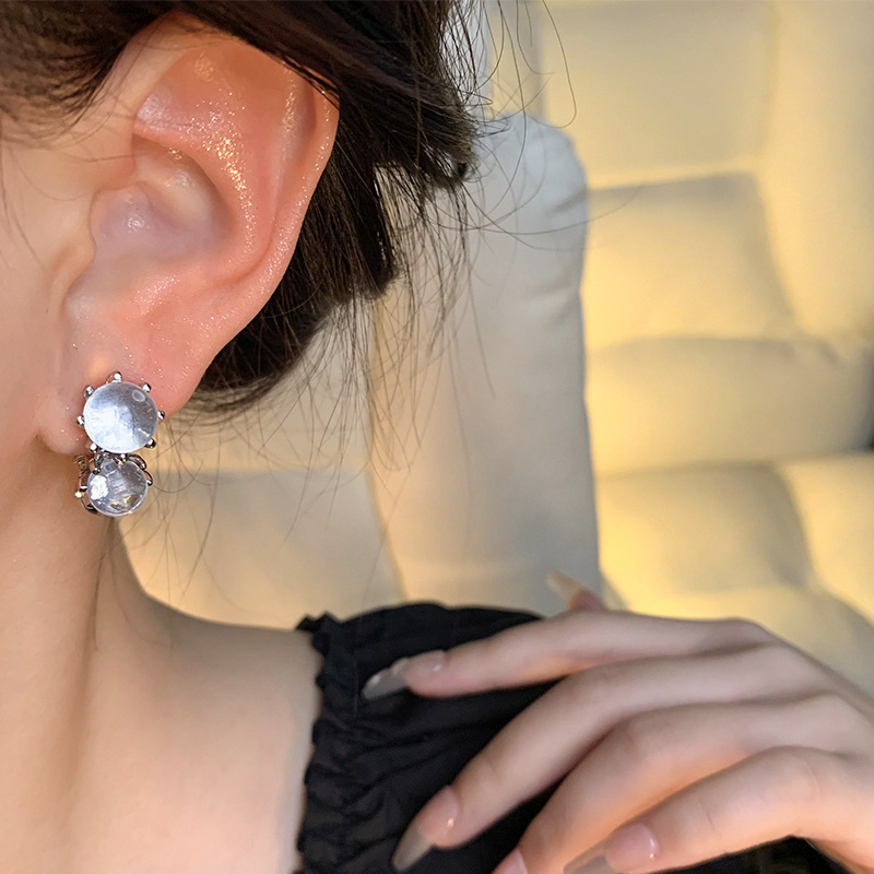 韓國新款透明水晶耳環女S925銀針高級感簡約耳釘圓珠耳飾品