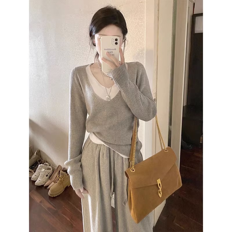Gray fake two-piece sweater for women in autumn and winter new V-neck inner fit slimming and stylish long-sleeved bottoming shirt top