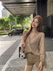 Temperament lace stitching fake two-piece shirt top + shorts