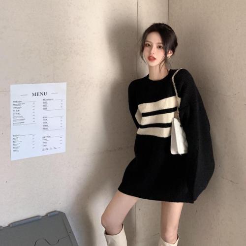 Striped contrasting color loose pullover sweater autumn and winter new women's Korean style fashion mid-length sweater top