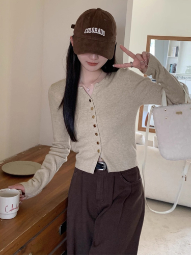 Single-breasted long-sleeved sweater tops women's autumn 2024 new slim fit sweater cardigan bottoming top