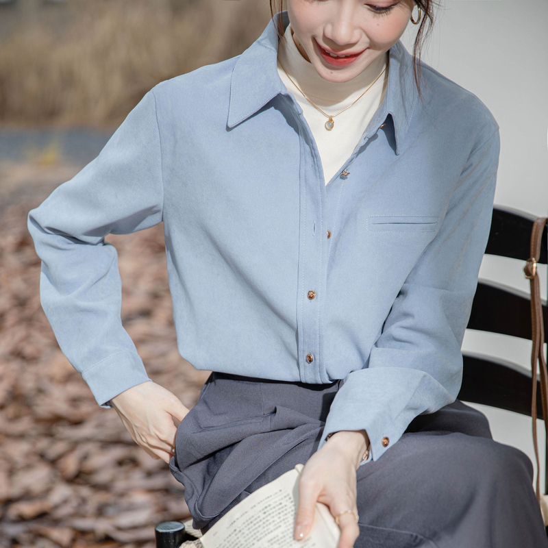 Thick brushed shirt women's autumn and winter professional versatile layered long-sleeved top design niche shirt jacket