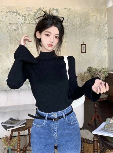 Real shot of autumn black knitted bottoming shirt for women, new Korean version, slim and elegant long-sleeved T-shirt top