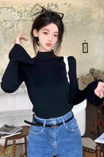 Real shot of autumn black knitted bottoming shirt for women, new Korean version, slim and elegant long-sleeved T-shirt top