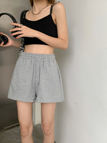 Three standard casual sports invincible hot pants solid color simple shorts