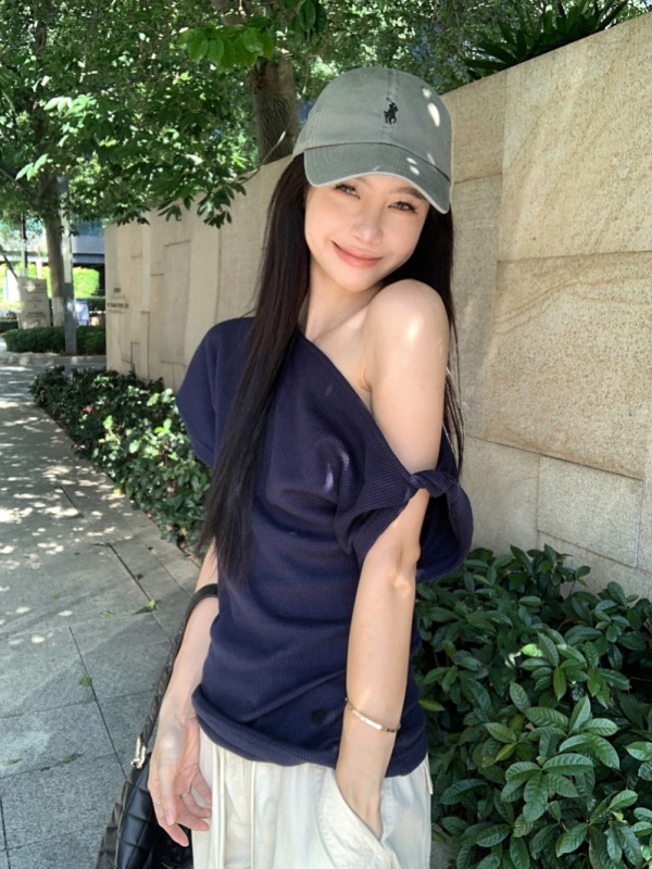 Real shot and real price waffle fabric oblique shoulder t slimming embroidered texture short-sleeved t-shirt for women summer