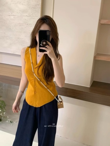 AS OFFICIAL blogger wears new summer style Korean commuting paper figure ~ Lapel design vest small shirt for women