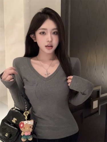 Modal hot girl slim V-neck long-sleeved T-shirt autumn pure body-showing tea art niche top