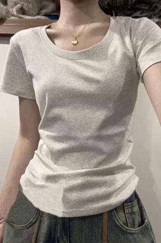 New beige, right shoulder, short-sleeved T-shirt for women in summer, slim-fitting, high-end, casual and versatile top trendy