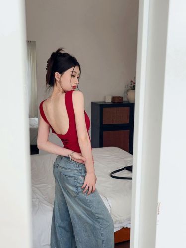 Red u-neck letter vest for women summer Hong Kong style slimming and beautiful back suspender top