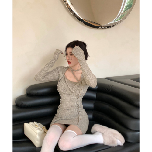 Actual shot ~ Autumn and winter new style halterneck irregular knitted dress for women, slimming, waist-hugging and hip skirt