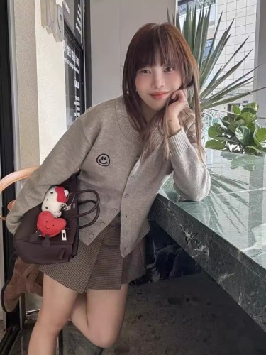 Smiling round neck knitted cardigan Korean style cute girl short sweater jacket 2024 autumn new style