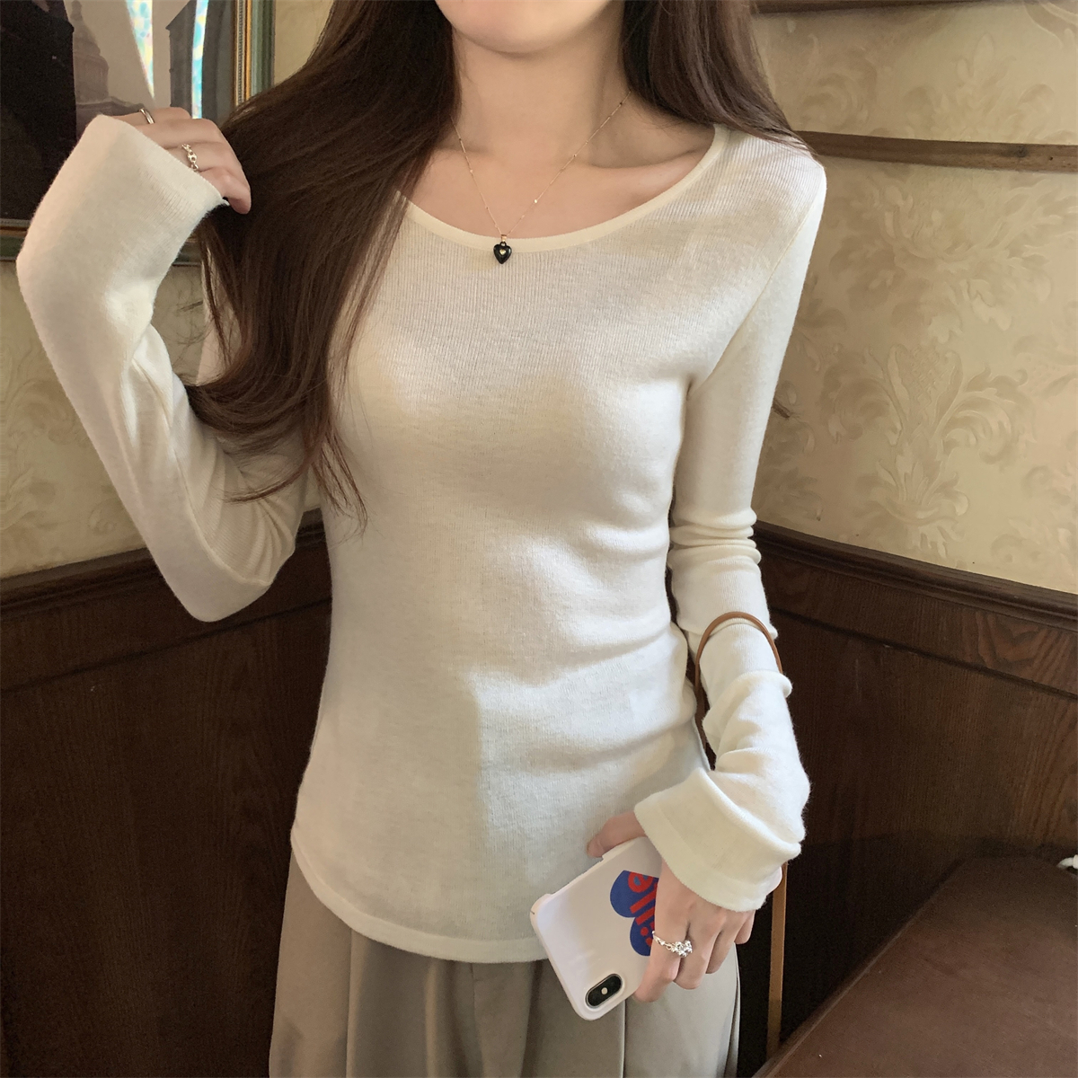 Real shot 2024 early autumn Korean style temperament round neck 6 wool versatile lazy slimming knitted sweater long-sleeved top 
