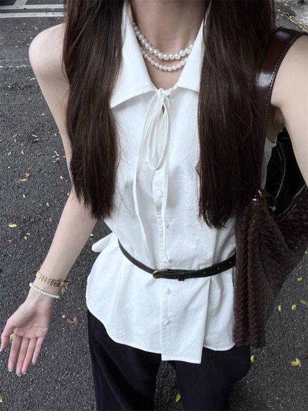 Designed white halter neck shirt with belt + retro denim wide-leg pants