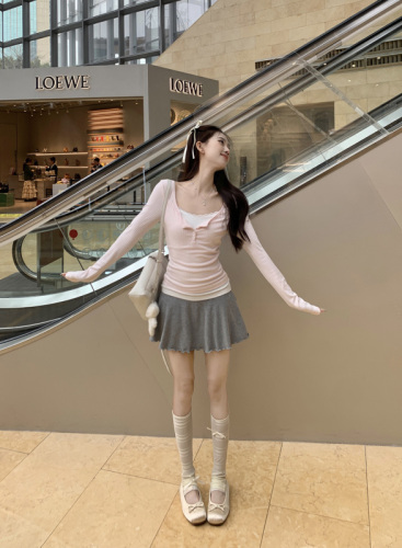 Half-cooked sweetheart fake two-piece elastic slimming long-sleeved top + light ballet lace skirt