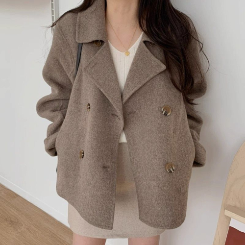 Autumn and winter woolen coat women's short 2024 autumn and winter new style loose temperament double-breasted camel coat