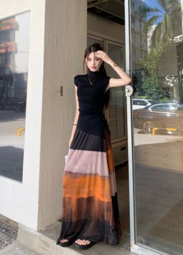 New fashionable design knitted top + retro smudged lace skirt set