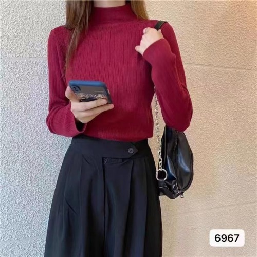 Yang Paopao's same autumn and winter Korean style fashionable half-high collar pit strip solid color versatile long-sleeved top for women