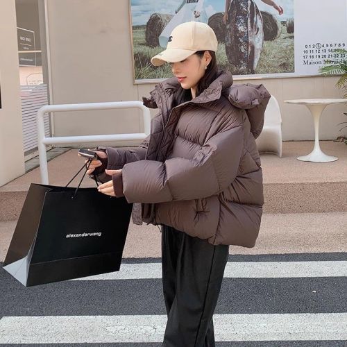 High-definition 2024 new style down cotton-padded coat, pressure-free short style, small man's bread coat, cloud puff cotton-padded coat for women