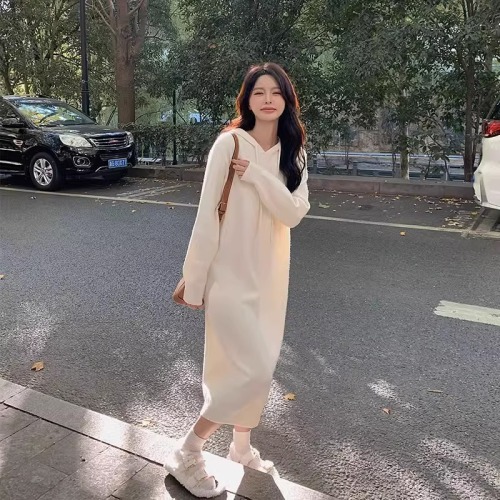 Autumn and winter Christmas women's white hooded sweatshirt knitted sweater New Year's inner layering bottoming dress shirt