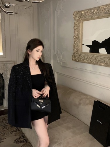 Black hot diamond suit jacket for women spring 2024 new temperament and high-end sense loose and versatile casual suit top