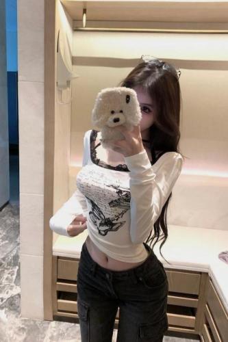 Actual shot of slim-fitting lace splicing printed halter neck long-sleeved T-shirt versatile hot girl backless bottoming shirt