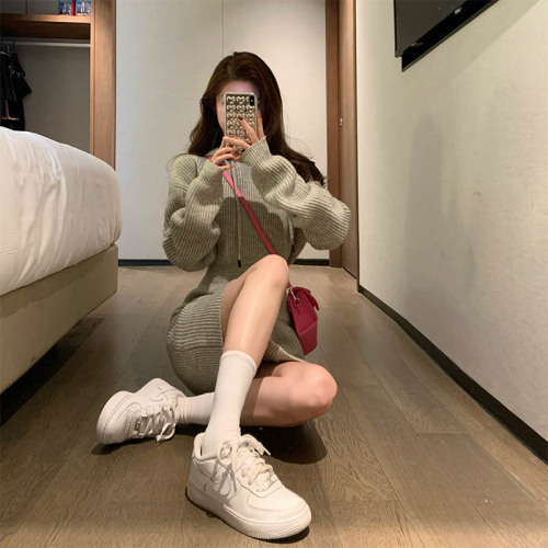 Gray knitted sweater dress for women in autumn and winter, small French style high-end waist slimming hooded sweatshirt skirt