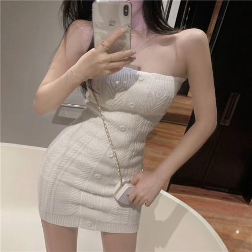 Knitted twist one-shoulder tube top dress, feminine button waist, slimming hip-hugging short skirt, hip skirt for women