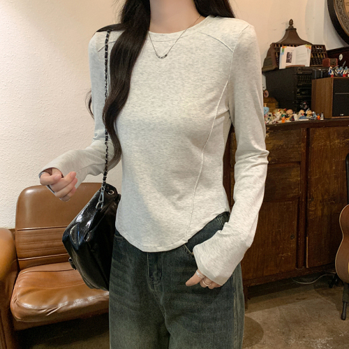 Real shot of Korean style autumn new fishbone top design niche round neck long-sleeved T-shirt for women