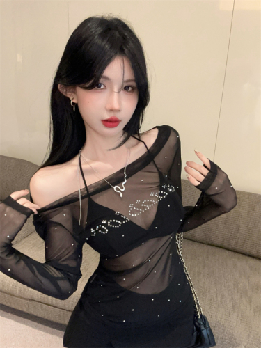 Fashionable retro casual lazy pure lust hot girl hot diamond star sparkling see-through one-shoulder slope collar long-sleeved T-shirt