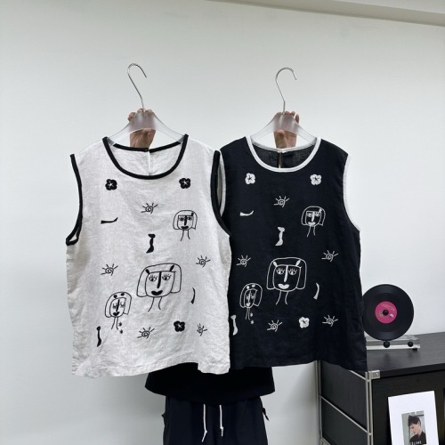 Unique and chic T-shirt 2024 summer new fashion style high-end black graffiti printed sleeveless vest top for women