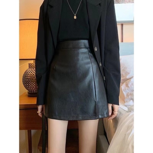 Spring and Autumn small ins leather skirt black skirt women's high-waisted A-line slimming versatile hip-covering slit short skirt winter