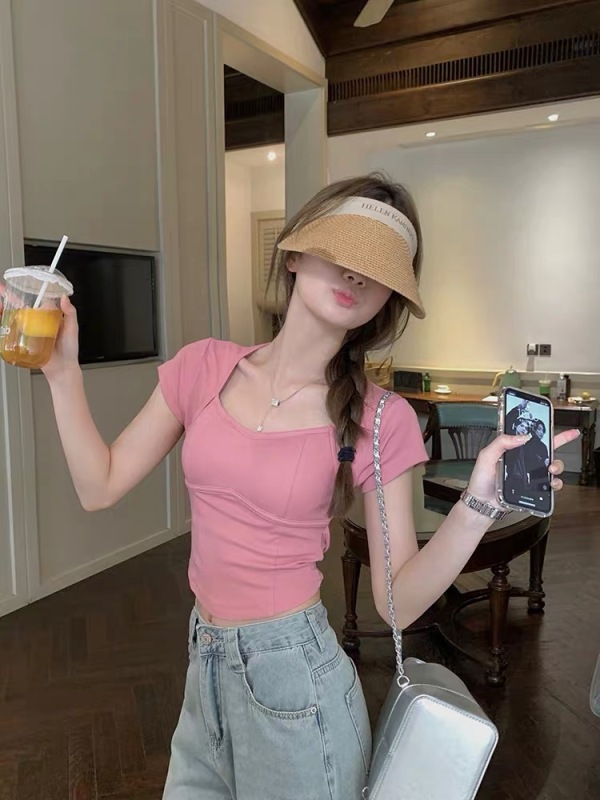 Twist exposed waistband chest pad V-neck short-sleeved T-shirt women's design slimming collarbone hot girl short top summer