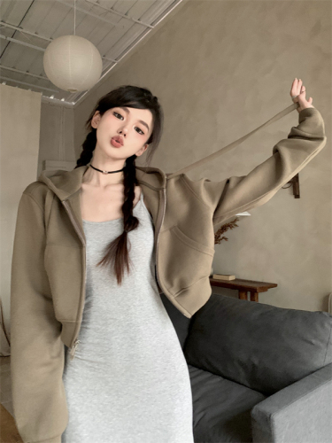 Real shot of fashionable loose hottie short hooded sweatshirt double zipper coat for small women