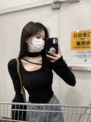 Actual shot of the new autumn and winter Korean style pure desire halter neck slim inner short bottoming long-sleeved top women's T-shirt