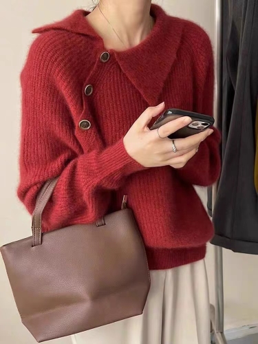 Thickened long-sleeved red sweater, autumn and winter retro temperament, versatile, loose, slim, outer wear, sloped collar, chic sweater for women