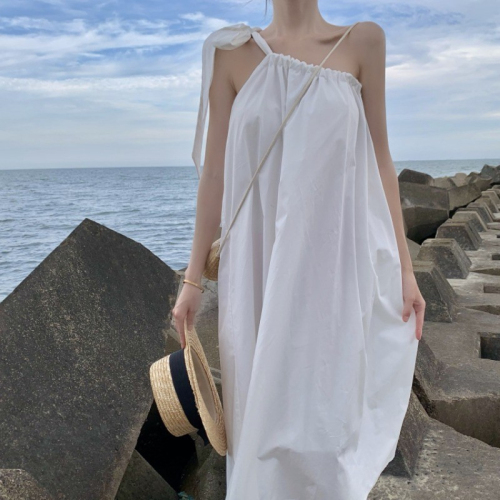 Sanya travel outfit photo beach dress for little girls on seaside vacation super fairy high-end slanted shoulder strap dress