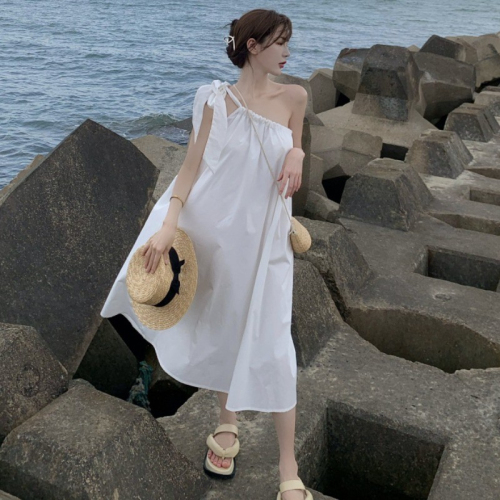 Sanya travel outfit photo beach dress for little girls on seaside vacation super fairy high-end slanted shoulder strap dress