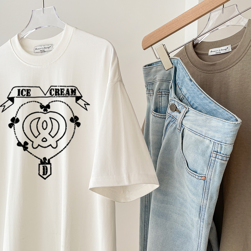 Letter printed design short-sleeved T-shirt for women in summer, round neck, loose, slim, casual, versatile, right shoulder top